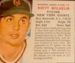 Hoyt Wilhelm [Hand Cut Without Tab] #12 Baseball Cards 1955 Red Man Tobacco Prices