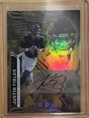 Justin Fields [Signature Gold] #14 Football Cards 2022 Panini Illusions Prices