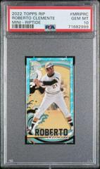 Roberto Clemente [Riptide] #MRIP-RC Baseball Cards 2022 Topps Rip Mini Prices