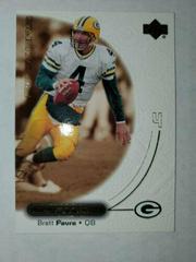 Brett Favre #21 Football Cards 2000 Upper Deck Ovation Prices