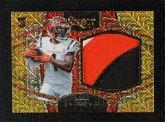 Ja'Marr Chase [Gold] #RSW-JCH Football Cards 2021 Panini Select Rookie Swatches Prices