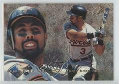 Harold Baines #2 Baseball Cards 1995 Flair Prices