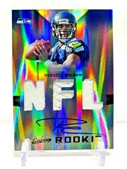 Russell Wilson [Rookie Premiere Materials Autograph NFL] #230 Football Cards 2012 Panini Absolute Prices