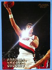 Arvydas Sabonis #90 Basketball Cards 1996 Fleer Prices
