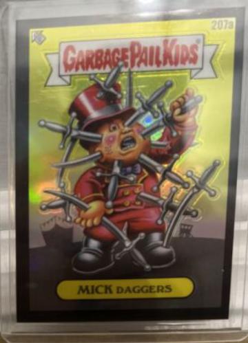 MICK Daggers [Black Wave Refractor] #207a 2022 Garbage Pail Kids Chrome