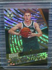 Donte DiVincenzo [Impact] Basketball Cards 2018 Panini Revolution Rookie Prices