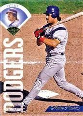 Mike Piazza #218 Baseball Cards 1995 Leaf Prices