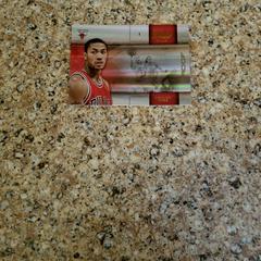 Derrick Rose [Gold Proof] #69 Basketball Cards 2009 Panini Studio Prices