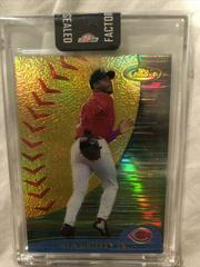 Ken Griffey Jr. [Gold Refractor] #146 Baseball Cards 2000 Finest Prices