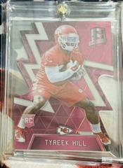 Tyreek Hill [Neon Pink Die Cut] #152 Football Cards 2016 Panini Spectra Prices
