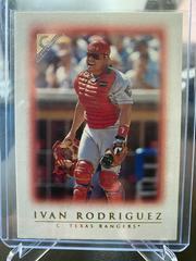 Ivan Rodriguez [Player's Private Issue] #40 Baseball Cards 1999 Topps Gallery Prices