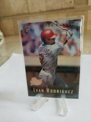 Ivan Rodriguez [Player's Private Issue] #52 Baseball Cards 1996 Topps Gallery Prices