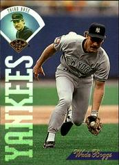 Wade Boggs #40 Baseball Cards 1995 Leaf Prices