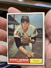 Barry Latman #560 Baseball Cards 1961 Topps Prices