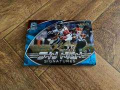 Michael Vick [Blue] #SKS-MVI Football Cards 2022 Panini Spectra Sky High Signatures Prices