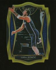 Luka Doncic [Gold Prizm Die Cut] #150 Basketball Cards 2020 Panini Select Prices
