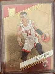 Tyler Herro [Gold] #142 Basketball Cards 2022 Panini Donruss Elite Prices