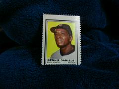 Bennie Daniels Baseball Cards 1962 Topps Stamps Prices