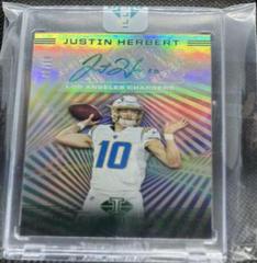 Justin Herbert [Green] #RE3 Football Cards 2020 Panini Illusions Rookie Endorsements Autographs Prices