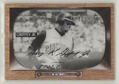 Ken Griffey Jr. [Black and White] #50 Baseball Cards 2004 Bowman Heritage Prices