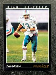 Dan Marino #302 Football Cards 1993 Pinnacle Prices