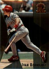 Ivan Rodriguez [Foil] #75 Baseball Cards 1999 Topps Stars Prices