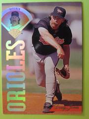 Doug Jones #394 Baseball Cards 1995 Leaf Prices