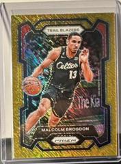 Malcolm Brogdon [Gold Shimmer] #10 Basketball Cards 2023 Panini Prizm Prices