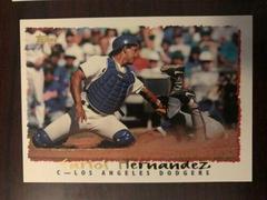 Carlos Hernandez #94 Baseball Cards 1995 Topps Gold Prices