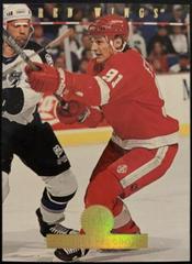 Sergei Fedorov #155 Hockey Cards 1994 Leaf Prices