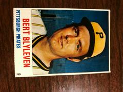 Bert Blyleven [Hand Cut] #74 Baseball Cards 1978 Hostess Prices