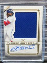 Vladimir Guerrero Jr. #ARC-VGJ Baseball Cards 2023 Topps Definitive Autograph Relic Collection Prices