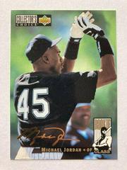 Michael Jordan [Gold Signature] #661 Baseball Cards 1994 Collector's Choice Prices