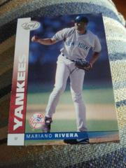 Mariano Rivera #130 Baseball Cards 2002 Leaf Prices