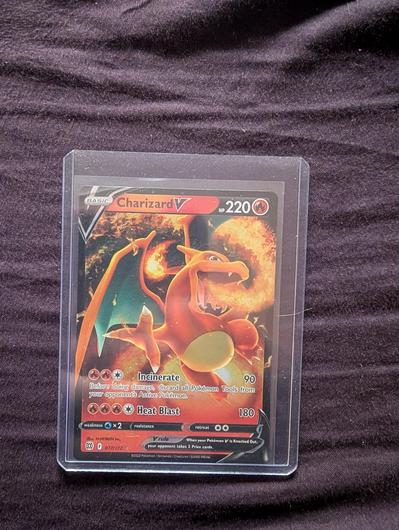 Charizard V #17 photo