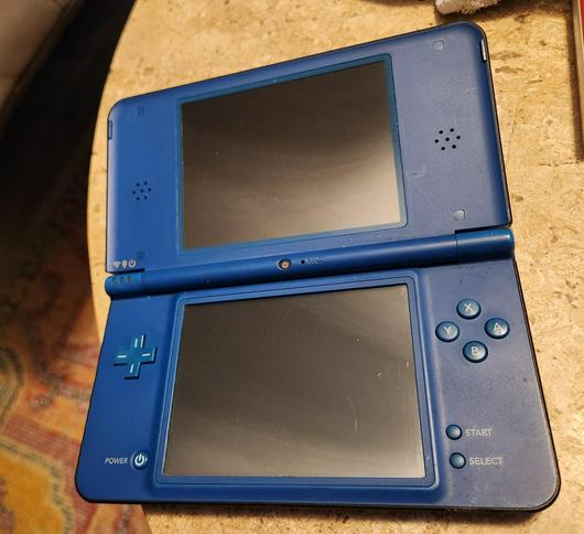 Nintendo DSi XL Blue photo