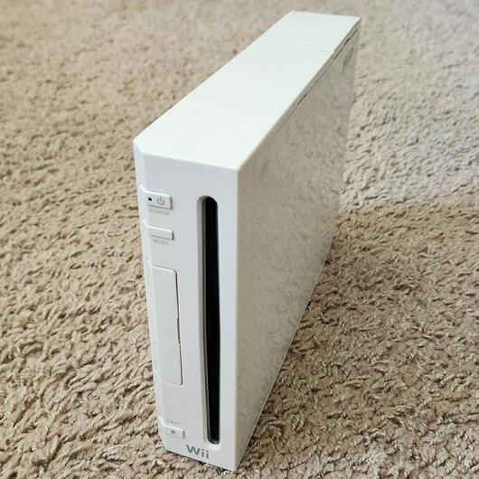 White Nintendo Wii System photo