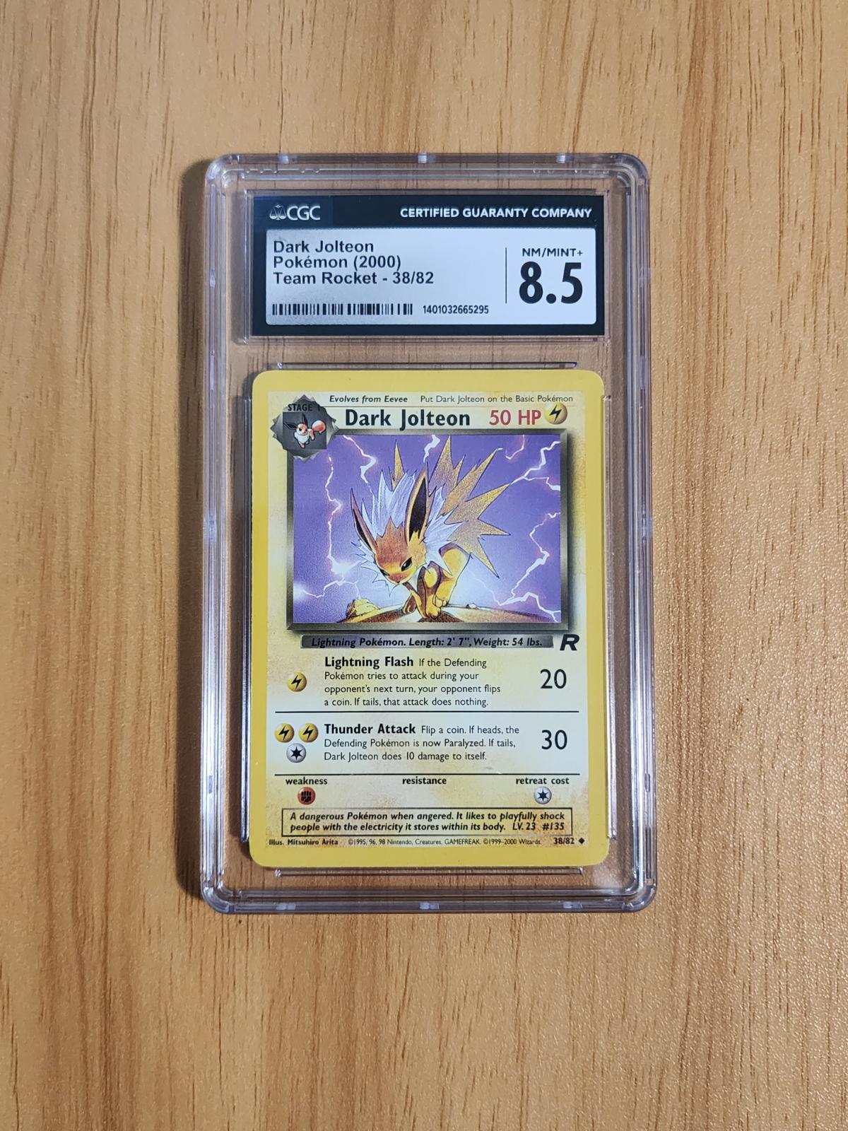 Dark Jolteon #38 Pokemon Team Rocket