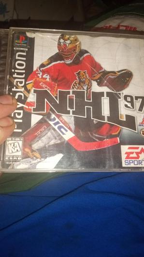 NHL 97 photo