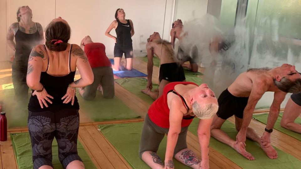  Original Hot Yoga Club ( 26 x2 ) 