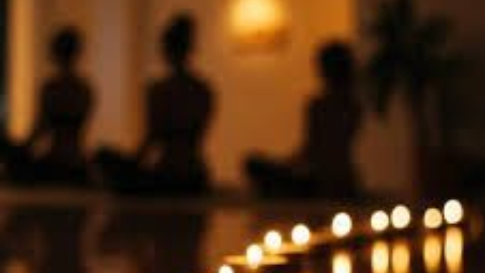 Melt | Candlelit Yin & Sound