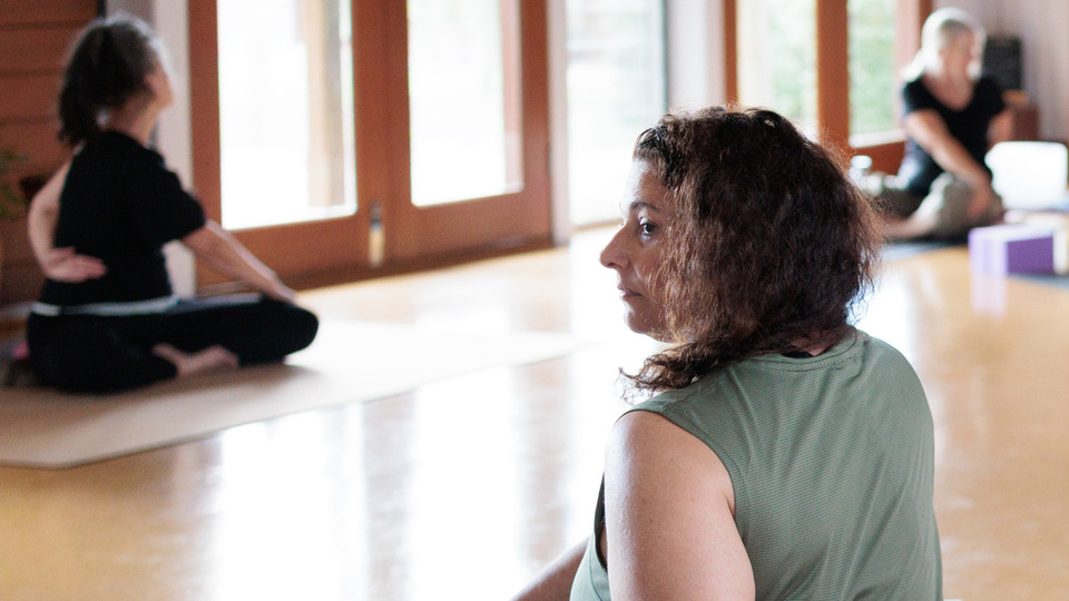 (E) Tue 7pm| Unwind & Align Yoga| Term 2: 8 weeks