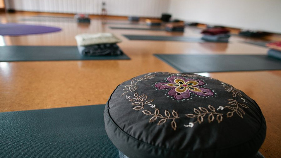 (A1) Unlimited Studio Yoga, Meditation & Sound Healing + Holistic Harmony Online Program | Term 2: 8 Weeks