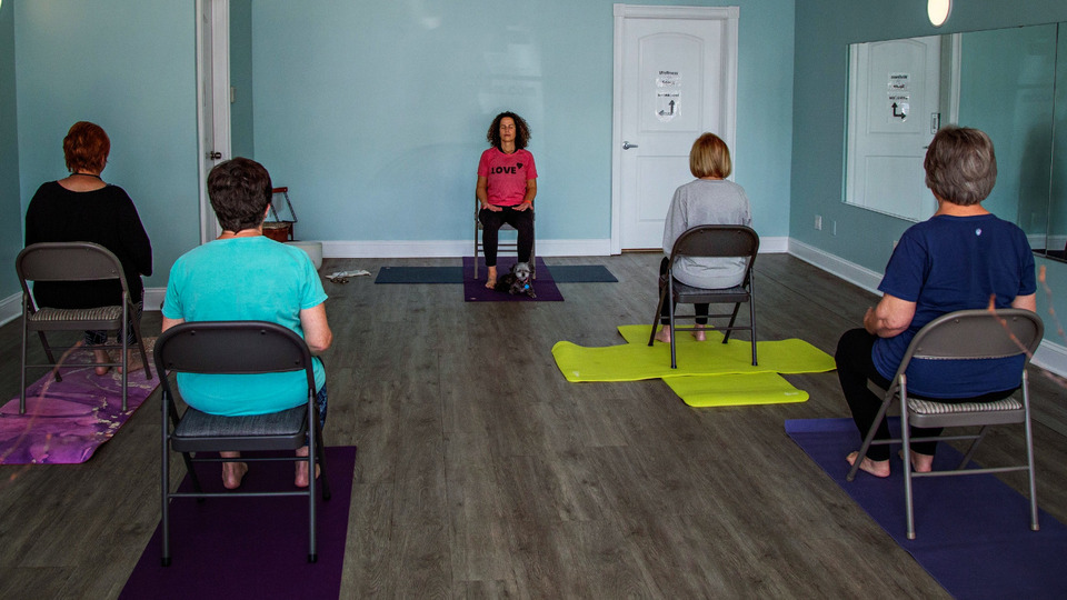 All Levels Vinyassa 60m - 5 Class Pass (Live or Virtual)