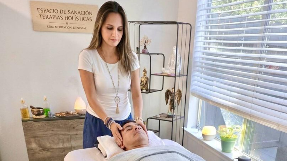 Reiki session