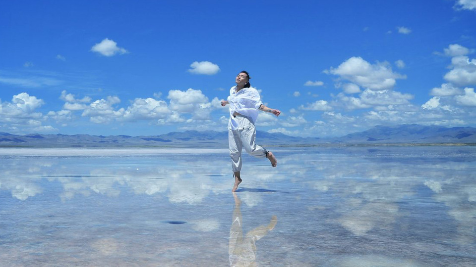 Embodied Awakening: 1:1 Coaching, Yoga, and Breathwork Integration (3 sessions)