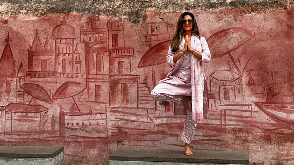 Sassy Yoga Varanasi, Bodhgaya, India Spiritual Retreat 🇮🇳 