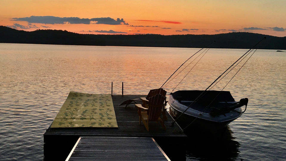 Cottage for Rent or Private Retreats Personally Curated for Friends.