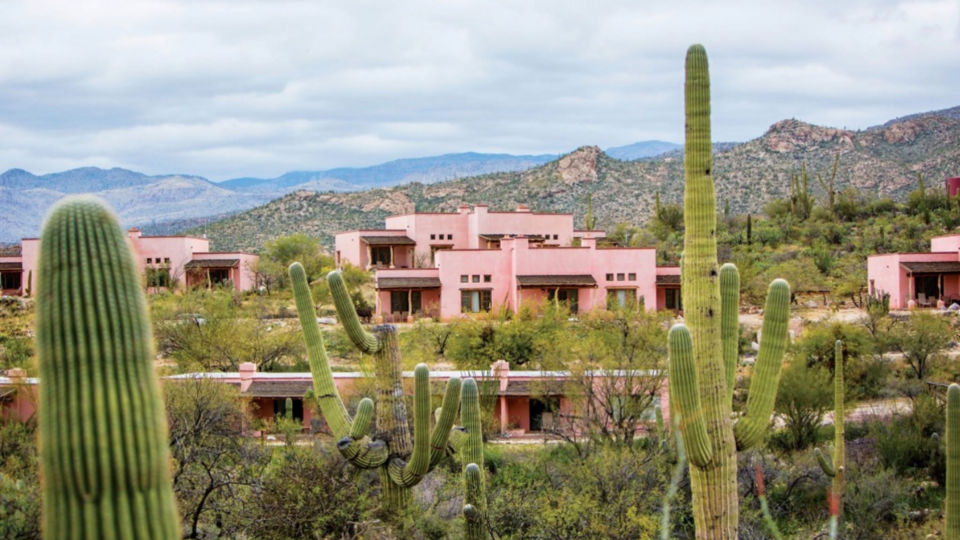 Tanque Verde Ranch Retreat-Single