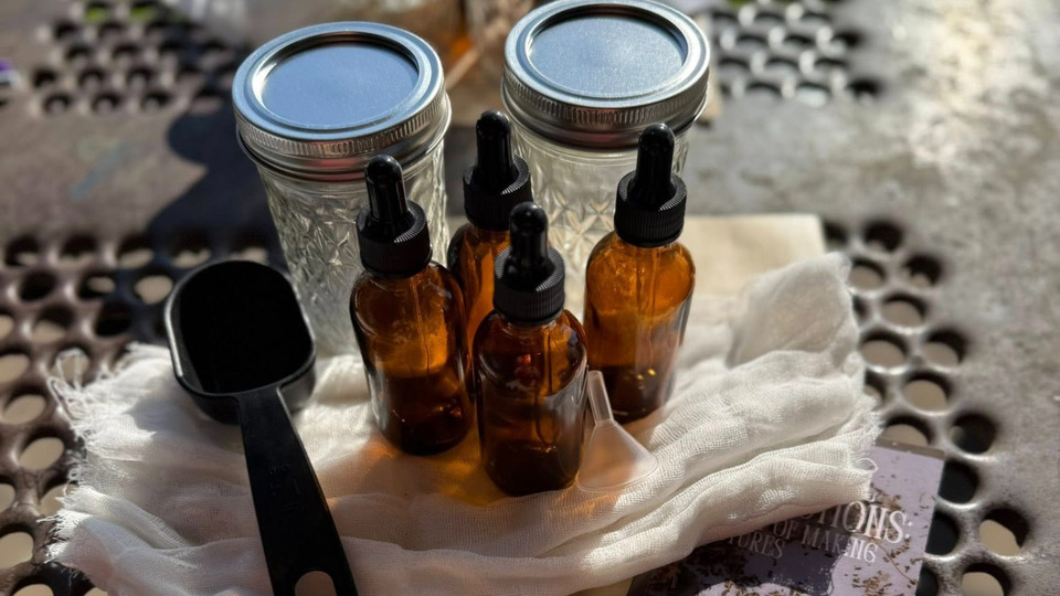 Botanical Extractions: The Art of Making Tinctures with Courtney Hay